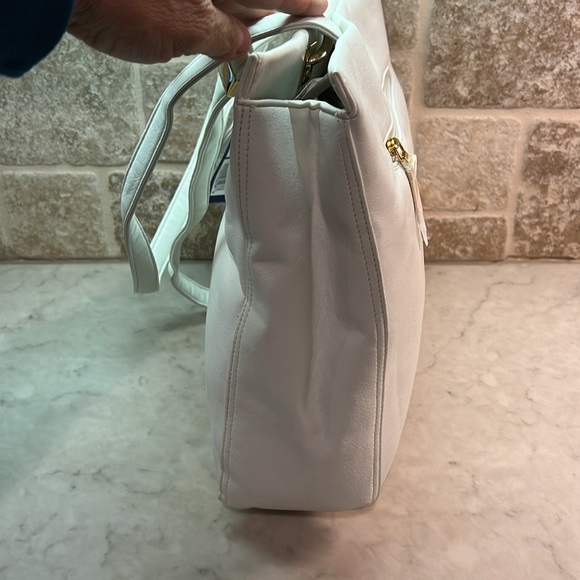 Perry Ellis Portfolio Handbag - Picture 3 of 5